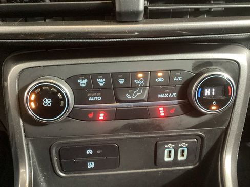 Used 2022 Ford EcoSport SE image 26