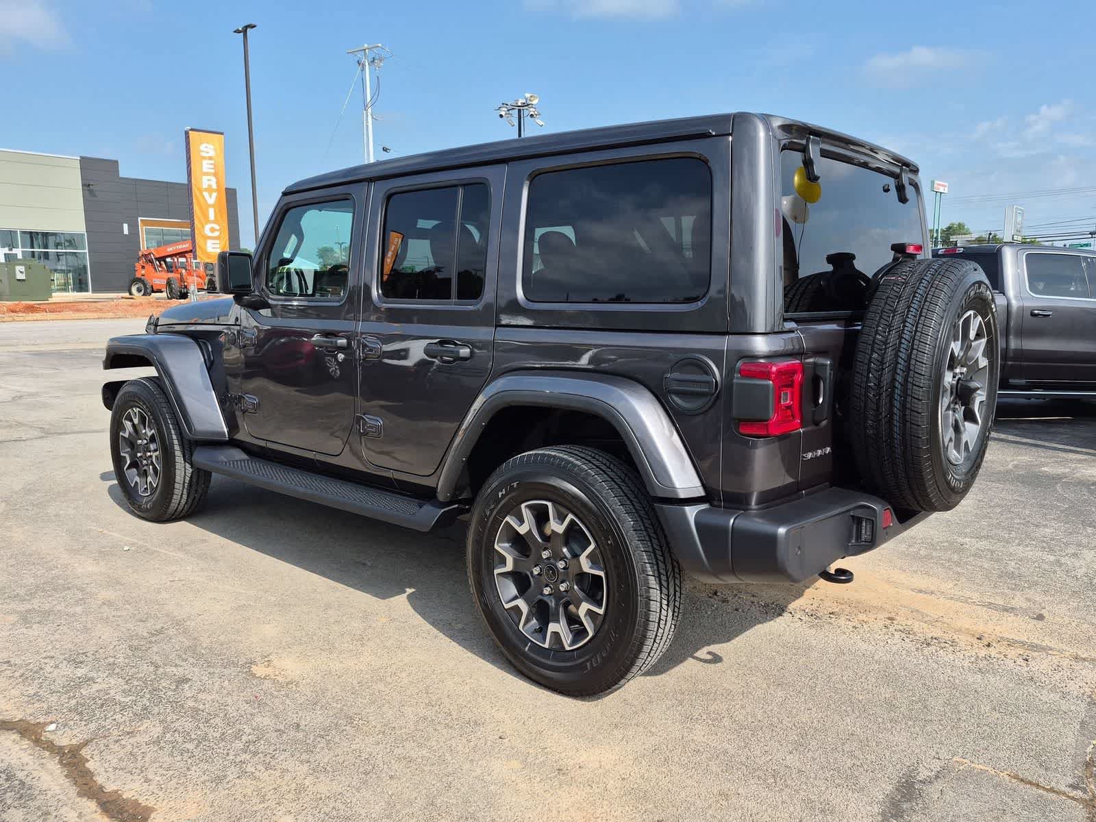 New 2026 Jeep Wrangler Unlimited Sahara AWD/4WD image 4