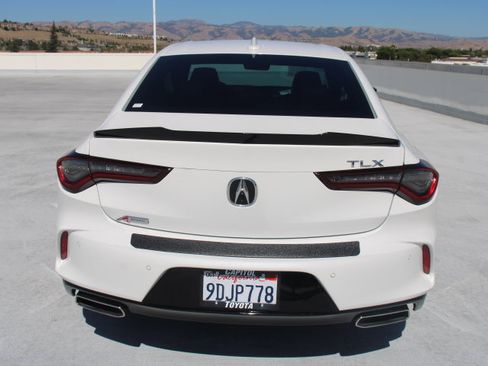 Used 2022 Acura TLX w/ A-SPEC Pkg FWD image 4