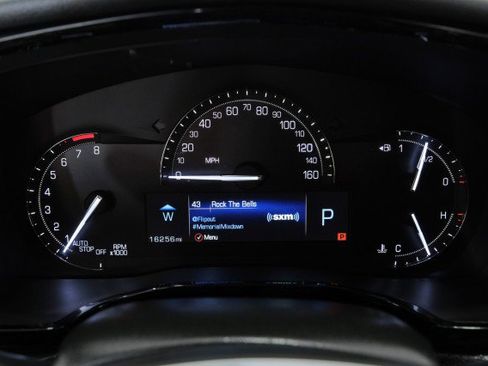 Used 2019 Cadillac XT5 FWD image 16