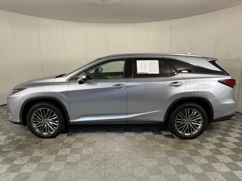 Used 2022 Lexus RX 350L Luxury w/ Accessory Package (Z1) FWD image 3