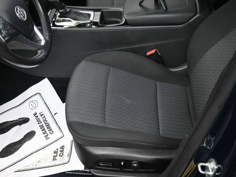 Used 2018 Buick Regal Preferred FWD image 12