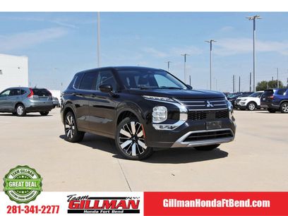 Used 2025 Mitsubishi Outlander SE