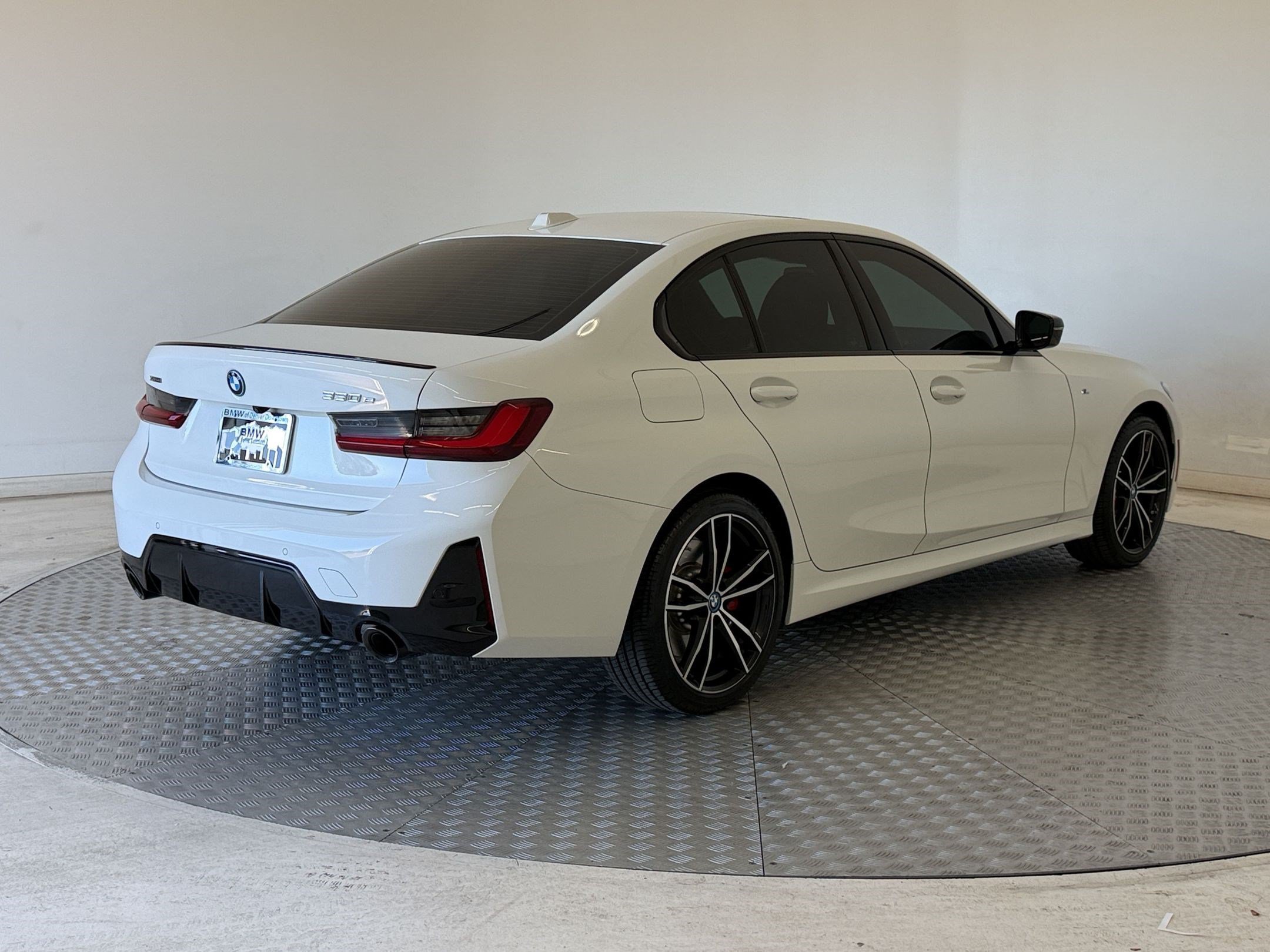 Used 2024 BMW 330e xDrive w/ Premium Package AWD/4WD image 9