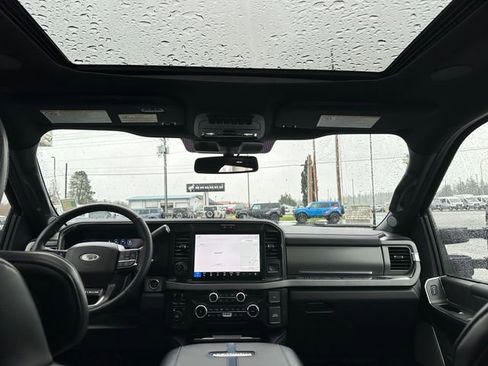 Used 2025 Ford F450 Platinum w/ FX4 Off-Road Package image 14