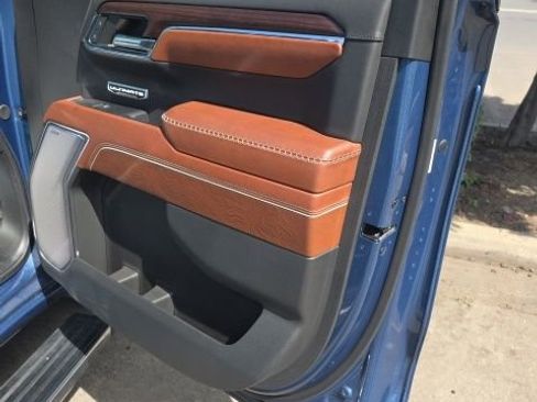 Used 2024 GMC Sierra 1500 Denali Ultimate image 7