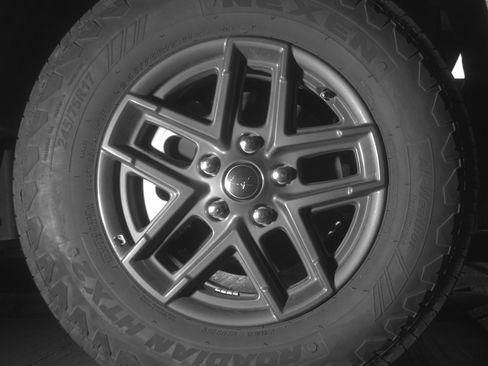 Used 2025 Jeep Wrangler Unlimited Sport AWD/4WD image 13