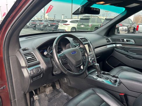 Used 2016 Ford Explorer Limited w/ Equipment Group 301A image 10