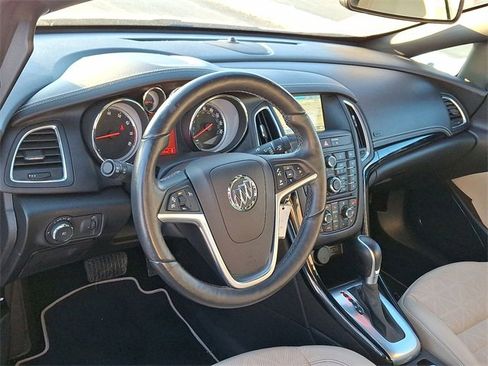 Used 2019 Buick Cascada Premium image 10