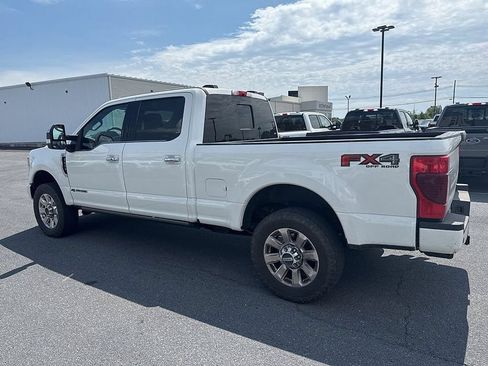 Used 2022 Ford F350 Platinum AWD/4WD image 3