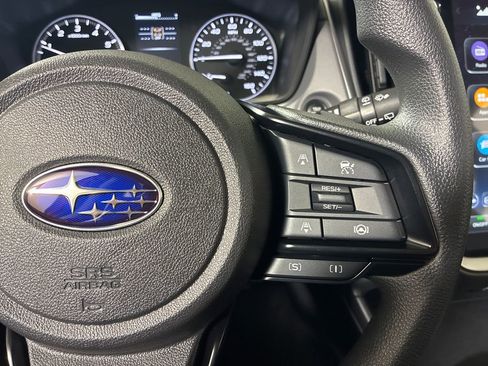 Certified 2025 Subaru Crosstrek 2.0i Premium image 18