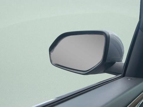 Certified 2025 Volkswagen Atlas SE AWD/4WD image 9