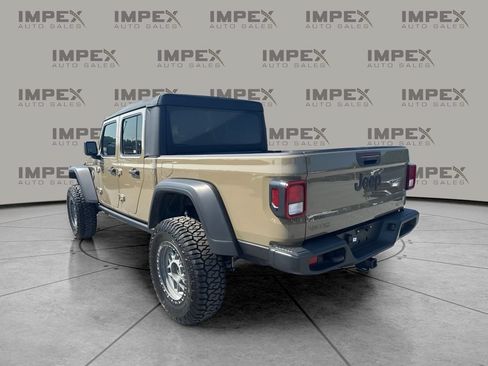Used 2020 Jeep Gladiator Sport AWD/4WD image 2