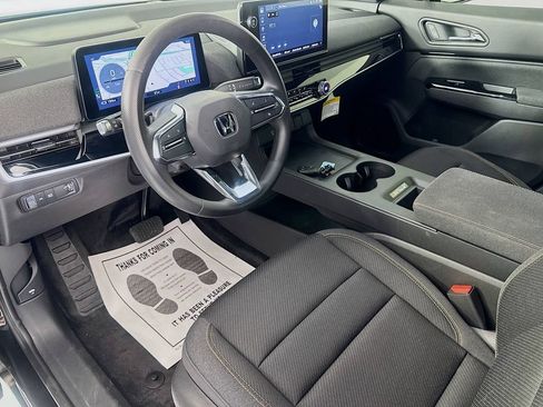 Certified 2024 Honda Prologue EX image 9