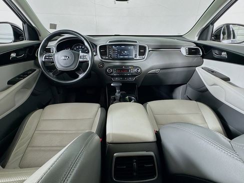 Used 2020 Kia Sorento SX image 32