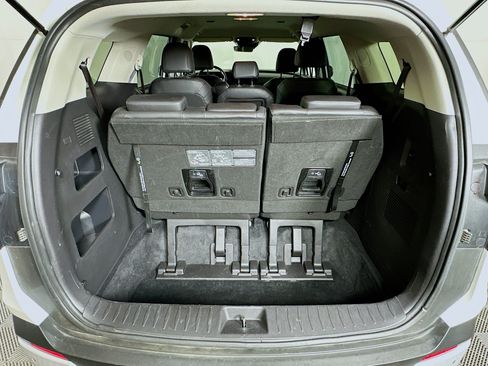 Used 2026 Kia Carnival FWD image 28