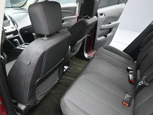 Used 2017 Chevrolet Equinox LT FWD image 19