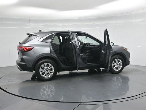 Certified 2024 Ford Escape Active w/ Tech Pack #1 image 5