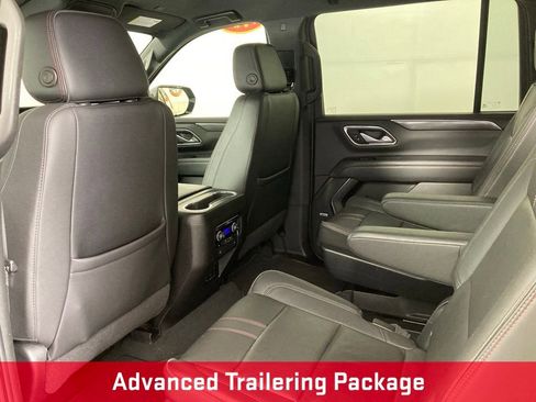 Used 2022 Chevrolet Suburban RST w/ Luxury Package image 17