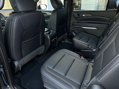 New 2026 Chevrolet Traverse LT w/ Enhanced Driving Package image 15