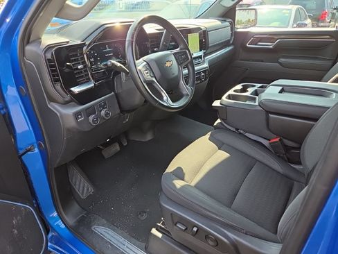 Used 2025 Chevrolet Silverado 1500 LT RWD image 12