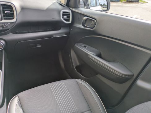 New 2026 Hyundai Venue SEL image 19