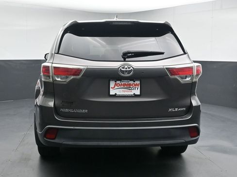 Used 2016 Toyota Highlander XLE AWD/4WD image 7