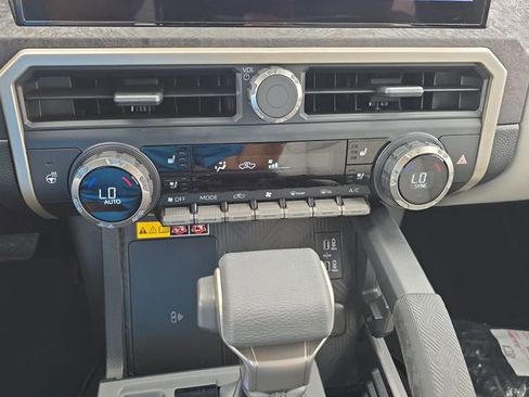 New 2026 Toyota Tacoma Limited AWD/4WD image 23
