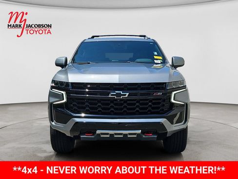 Used 2024 Chevrolet Suburban Z71 w/ Luxury Package AWD/4WD image 3
