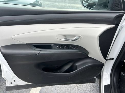 Used 2026 Hyundai Tucson SEL FWD image 17