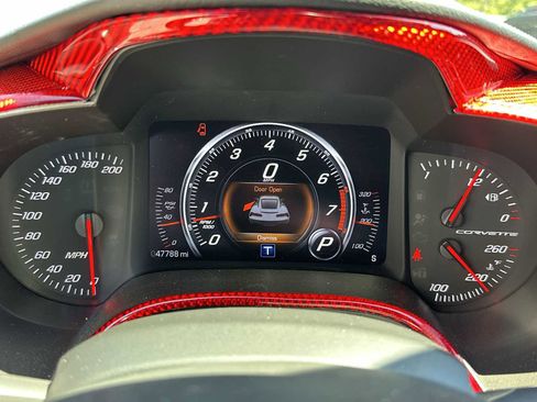 Used 2014 Chevrolet Corvette Stingray Coupe RWD image 24