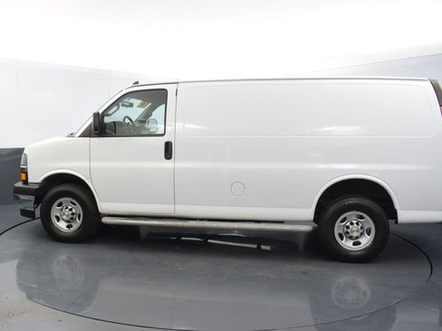 Used 2023 Chevrolet Express 2500 w/ Driver Convenience Package image 16