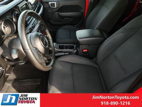 Used 2021 Jeep Wrangler Unlimited Sport image 15