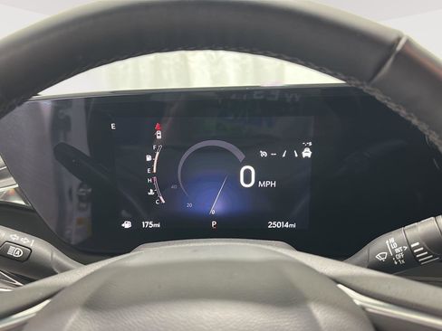 Used 2024 Buick Envista Sport Touring w/ Convenience I Package image 11