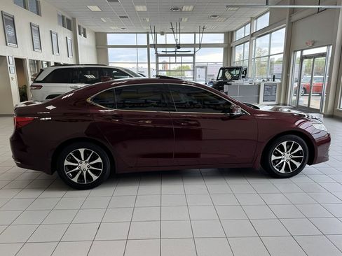 Used 2016 Acura TLX FWD image 8