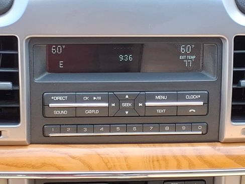 Used 2011 Lincoln MKZ FWD image 6
