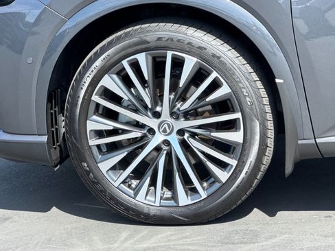 Used 2025 Lexus RX 350 AWD/4WD image 31