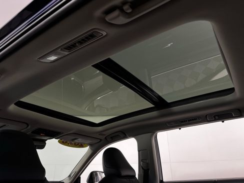 Certified 2026 Toyota Grand Highlander Limited image 27