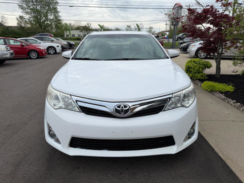 Used 2014 Toyota Camry XLE FWD image 2