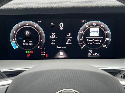 New 2026 Volkswagen Tiguan SE FWD image 17