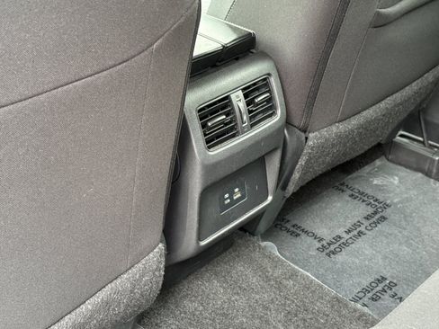 Certified 2023 Nissan Rogue SV image 14