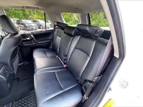 Used 2019 Toyota 4Runner SR5 AWD/4WD image 25