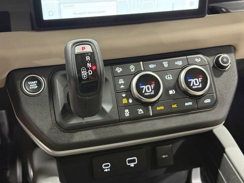 Used 2020 Land Rover Defender 110 S AWD/4WD image 35