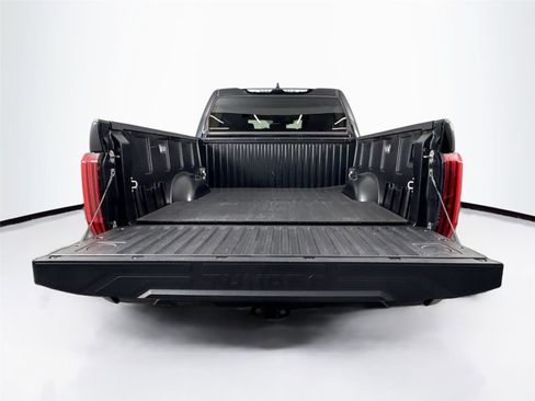 Used 2023 Toyota Tundra SR5 w/ SR5 Premium Package RWD image 37