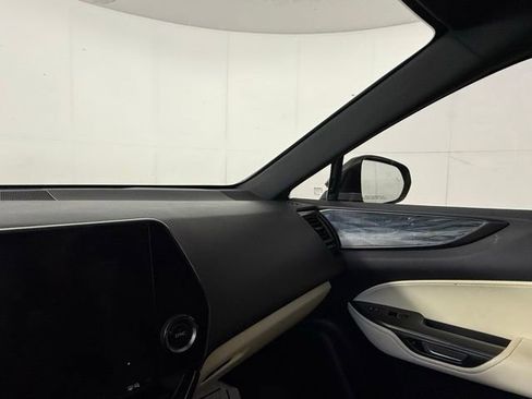 Used 2024 Lexus NX 250 FWD image 17