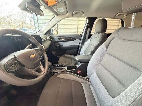 Used 2025 Chevrolet TrailBlazer LT image 24