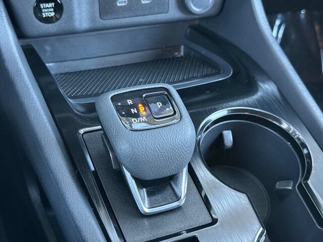 Used 2026 Nissan Rogue SV FWD image 25
