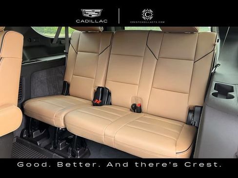 Certified 2025 Cadillac Escalade ESV Premium Luxury w/ LPO, Floor Liner Package AWD/4WD image 32
