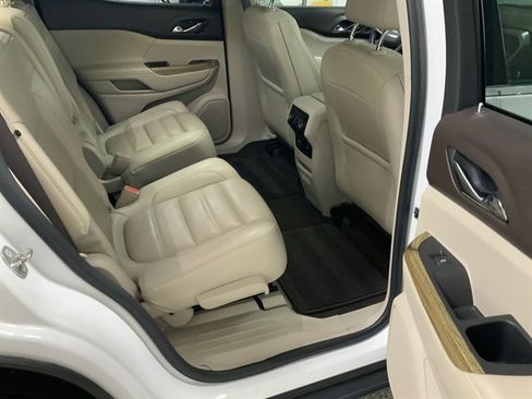 Used 2018 GMC Acadia Denali w/ Technology Package AWD/4WD image 21