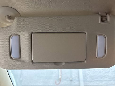 Used 2016 Buick Enclave Premium image 19